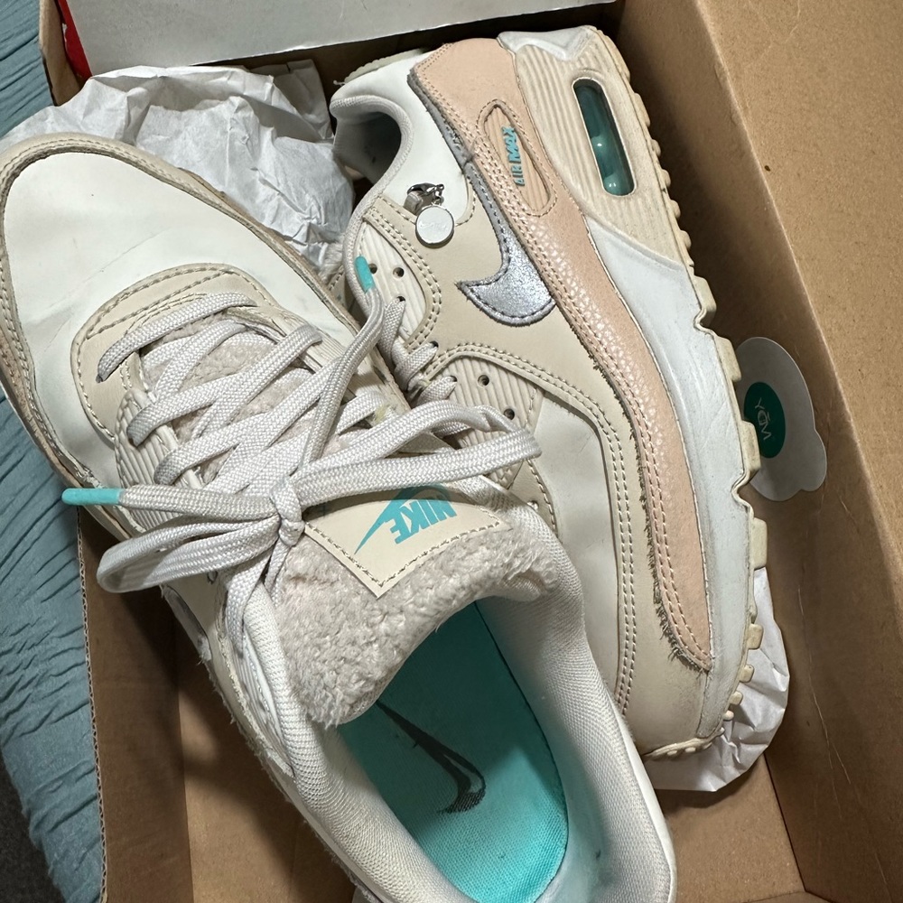 Women’s Air Max 90 - Picture 8 of 9